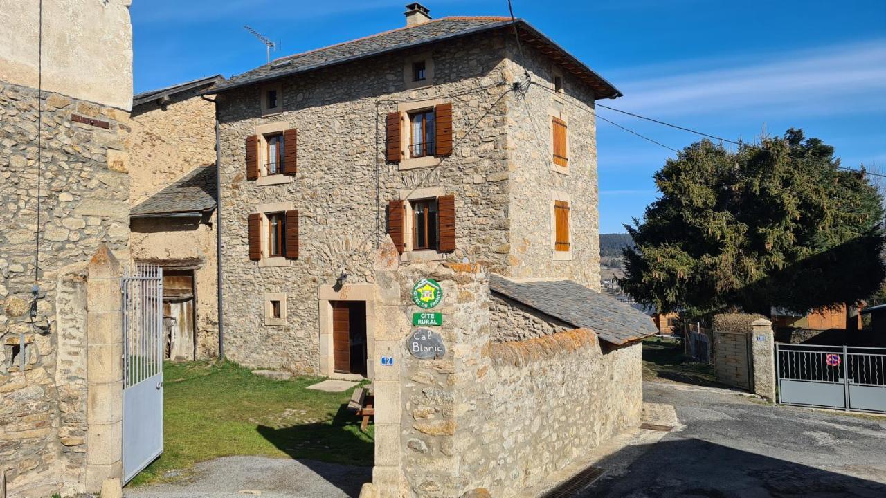 סן-פייר-דל-פורקה Maison De Caractere En Pierre Cal Blanic מראה חיצוני תמונה